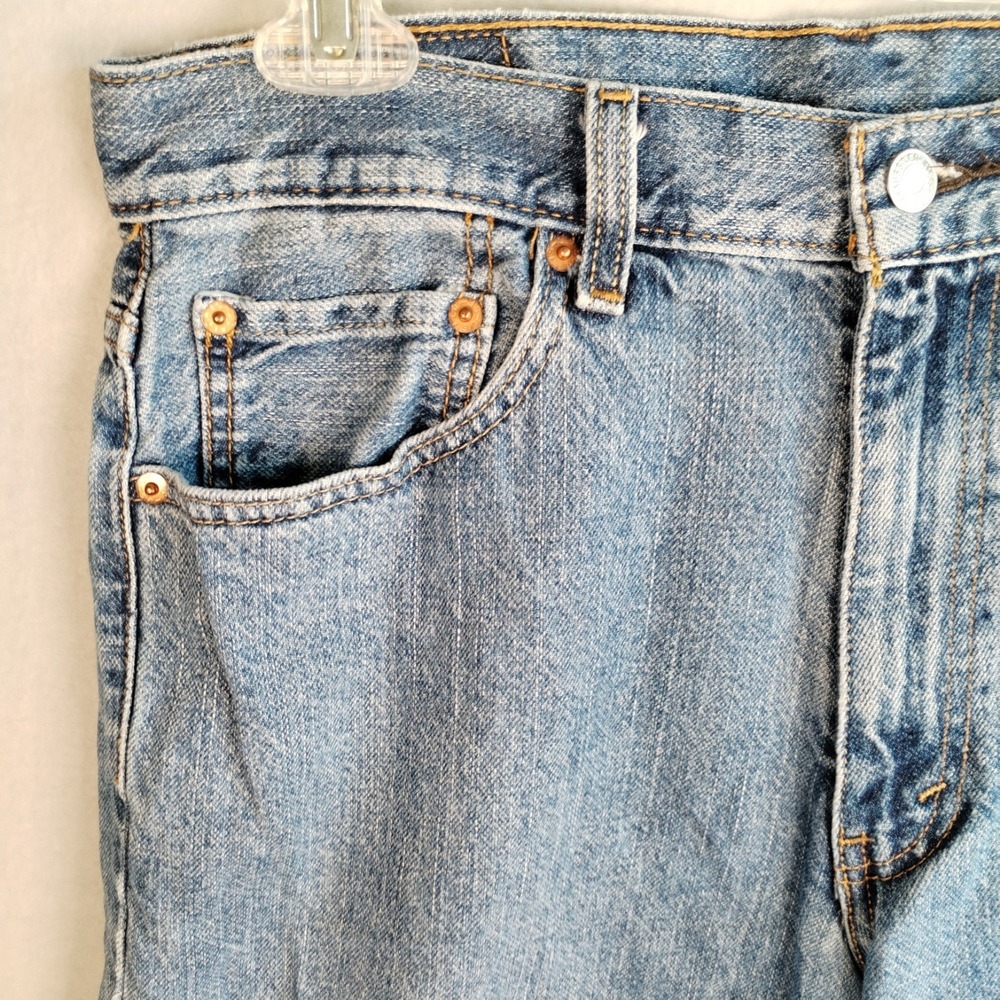 Levi's 550 Relaxed Fit Men's Size 34 Denim Jean Shorts Blue Cotton Light Wash - Picture 5 of 8